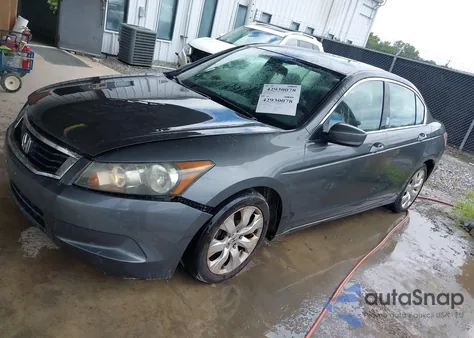 2008 Honda Accord 2.4 Lx z USA, uszkodzony, nr VIN 1HGCP26388A019120